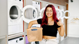 Mersin’de öğrencilerin çamaşır yıkama derdi yok