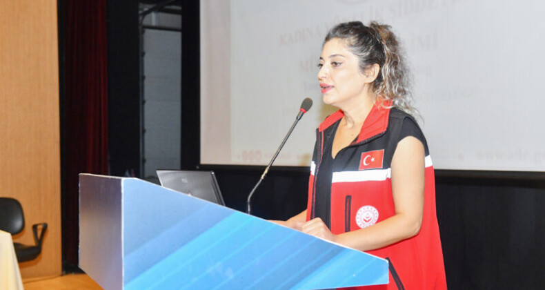 Yenişehir’den erkek personele kadına şiddetle mücadele eğitimi