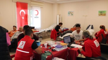Ormancılardan kan bağışı