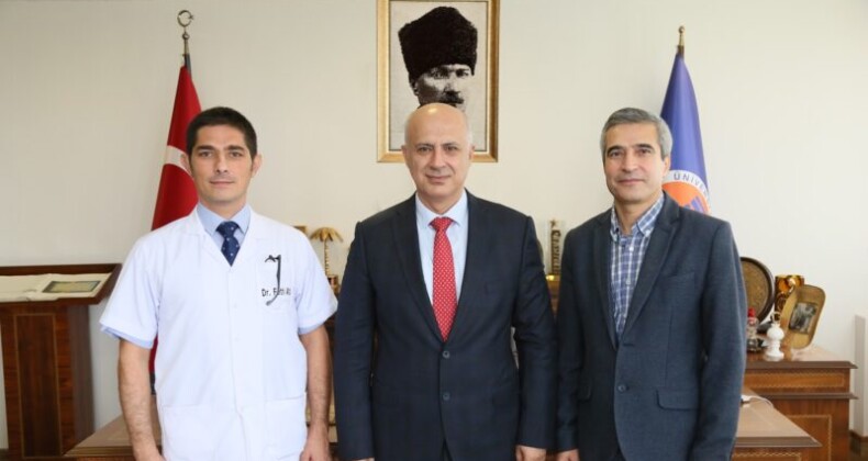 Diş Hekimliği Dekanı değişti