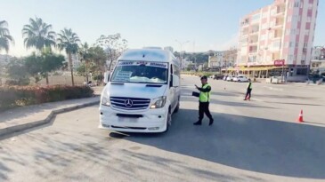 Jandarmadan sivil kıyafetli trafik denetimi