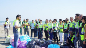MIP çalışanları ‘Go Green’ kampanyası çerçevesinde atık topladı