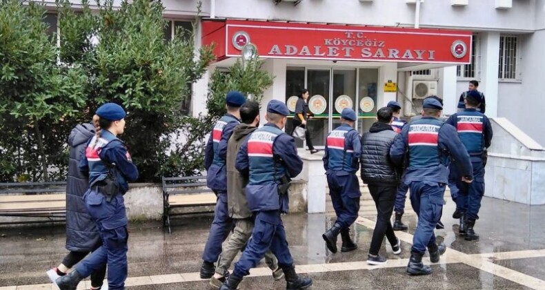 Muğla’da dolandırıcılık yaptılar Mersin’de yakalandılar