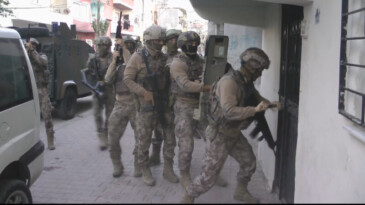 Mersin polisinden dolandırıcılara operasyon