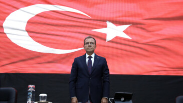 “Cumhuriyet bir medeniyet ve barış projesidir”