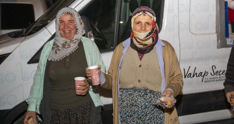 Tarım işçilerinin sabah çorbası Büyükşehir’den