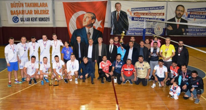Kurumlar arası voleybol turnuvası sona erdi