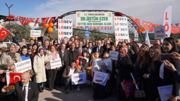 Dr. Üstün Ezer’in ismi  zeytin ile yaşayacak