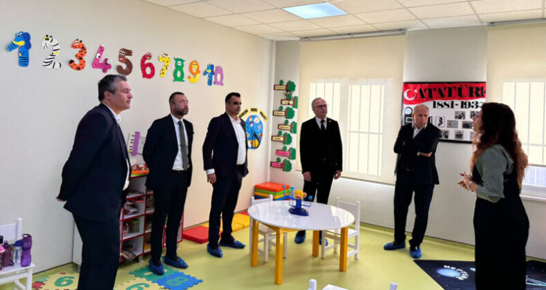3 Büyükşehir’in daire başkanları Mersin’de eğitimi konuştu