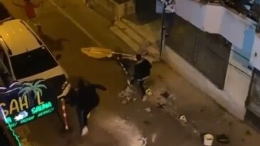 İki grup arasındaki kavga mahalleyi savaş alanına döndürdü