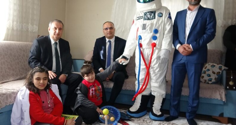 Evde eğitim alan özel kardeşlerin hayali gerçek oldu