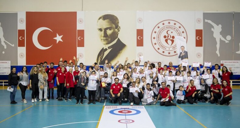 Özel çocuklar Floor Curlıng ile tanıştı
