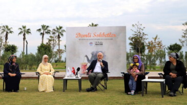 Akdeniz’de demli sohbetler