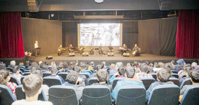 ‘Kuvayi Milliye Destanı’ Mersinlilerle buluştu