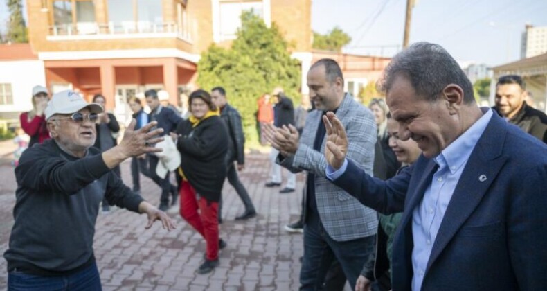 Seçer Mezitli’de esnaf ve vatandaşlarla bir araya geldi
