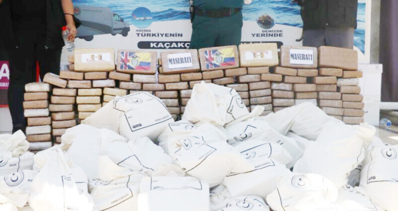 Mersin’de 5 bin 878 operasyonda, 1 ton 25 kilogram uyuşturucu ele geçirildi