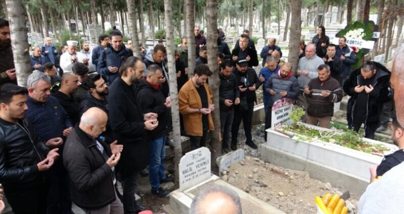 Ünlü müzisyen Hakan Yelbiz memleketi Mersin’de toprağa verildi