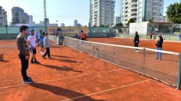 Yenişehir Belediyesi özel çocukları yalnız bırakmıyor