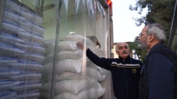 Tarsus Belediyesi’ne depremzedeler için 160 ton gıda ve bakliyat desteği