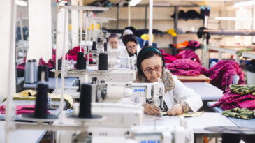 Tarsus Belediyesi dikiş atölyesinden büyük dayanışma
