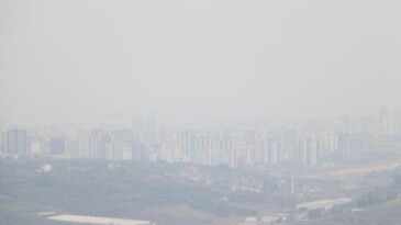 Mersinliler neredeyse her gün kirli hava soluyor