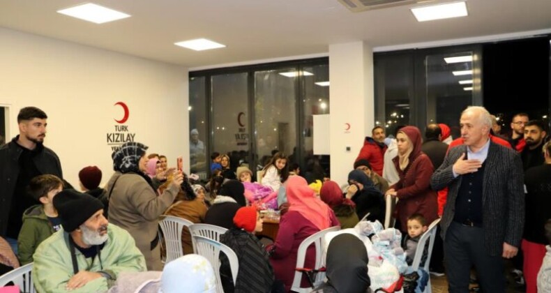 Akdeniz Belediyesi yardım kampanyası başlattı, kapılarını vatandaşa açtı