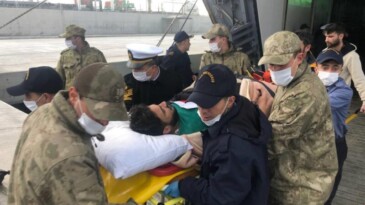 156 yaralı daha gemiyle Mersin’e getirildi