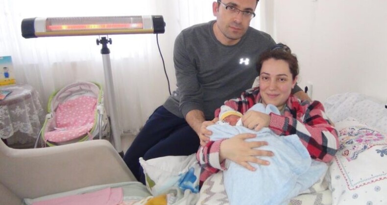 Depremzede annenin bebeği Mersin’de doğdu, adı ‘Güney Umut’ oldu