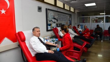 MEÜ tüm imkanlarıyla depremzedelerin yanında
