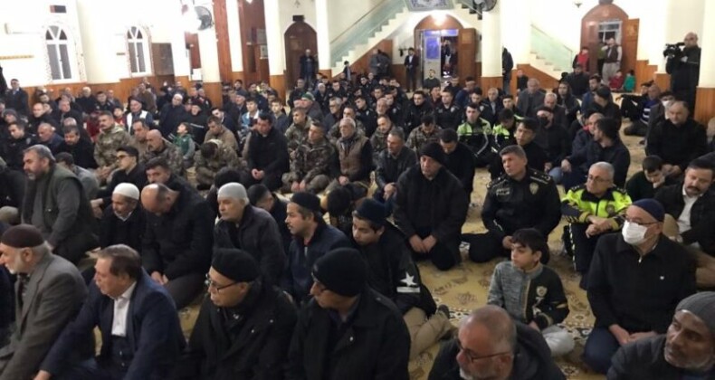 Toroslar Belediyesi depremde hayatını kaybedenler için mevlit okuttu