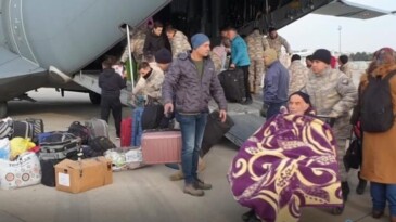 “Yaşanılan acıyı depremzedelere ‘acıma’ olarak yansıtmamalıyız”