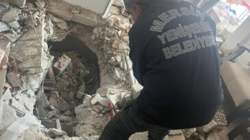 Yenişehir Belediyesi bölgede arama kurtarma çalışmalarına destek veriyor