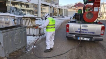 Yenişehir Belediyesi dezenfeksiyon ekipleri afet bölgesinde