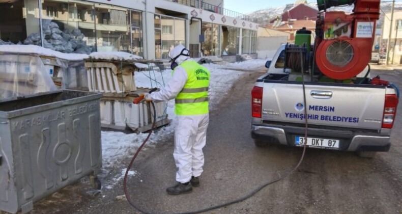 Yenişehir Belediyesi dezenfeksiyon ekipleri afet bölgesinde