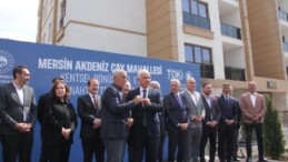 Mersin’deki TOKİ konutlarında hak sahipleri evlerine kavuştu