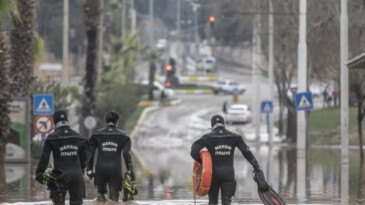 Mersin itfaiye ekiplerinden selin vurduğu Şanlıurfa’ya destek