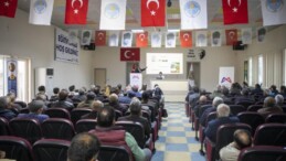 Mersin’de üreticilere kaysı hasat teknikleri eğitimi