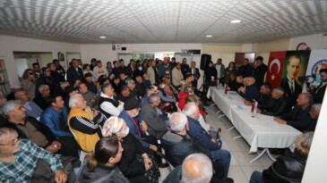 Başkan Tarhan hasarlı binalarla ilgili bilgilendirme yaptı
