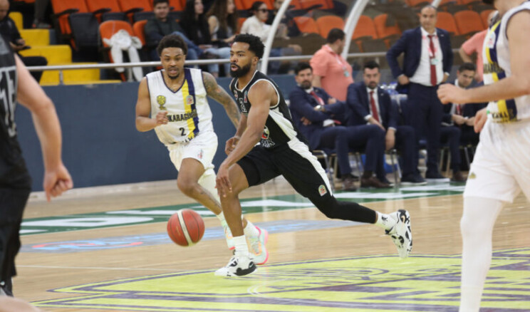 MSK rakip dinlemiyor: 82-95