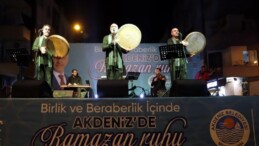 Mersin’de Grup Tillo, ilahiler seslendirdi