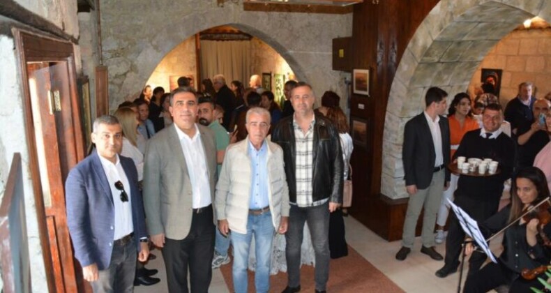 Tarsus’ta TADEKA Hizmet Binası kapıları sergiyle açıldı