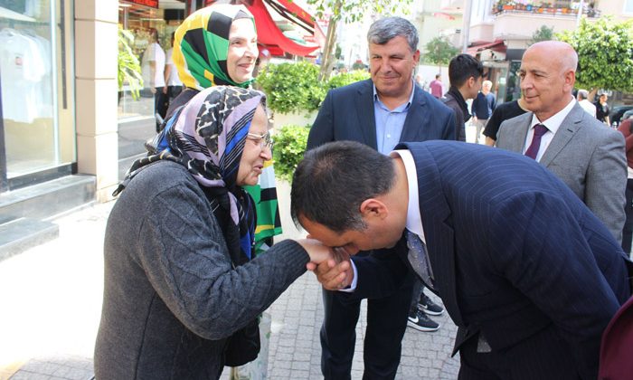 Kıratlı’dan Ramazan Bayramı mesajı