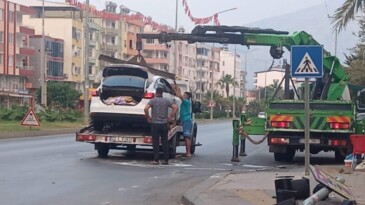 MERSİN’DE TRAFİK KAZASI: 1 YARALI