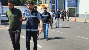 KAÇAK GÖÇMENLERİ BİN 500 DOLARA GETİREN 7 ŞÜPHELİ YAKALANDI