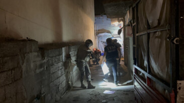 MERSİN’DE PKK/KCK’YA GECE OPERASYONU: 14 GÖZALTI KARARI