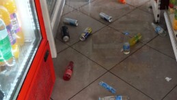 ADANA’DA 5.5 BÜYÜKLÜĞÜNDEKİ DEPREM ANI KAMERAYA YANSIDI