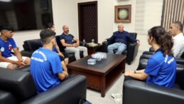 AKDENİZ’İN KİCK BOKSÇULARI DERECELERLE DÖNDÜ
