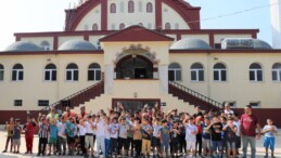  KUR’AN KURSU ÖĞRENCİLERİNE DONDURMA SÜRPRİZİ