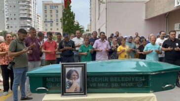 KAZADA HAYATINI KAYBEDEN HEMŞİREYE HÜZÜNLÜ VEDA