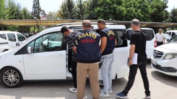 Mersin’de güvenlik kameralarınca tespit edilen hırsızlık zanlıları tutuklandı